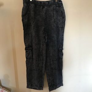 Soft Surroundings Flowy dark acid wash Cargo pants